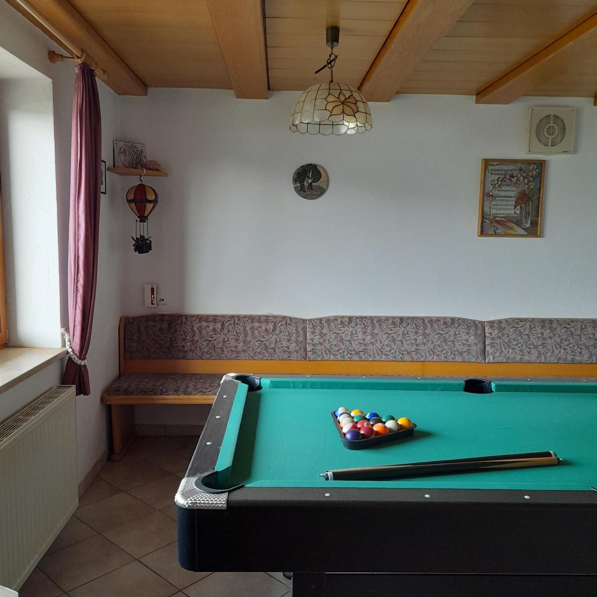Gaestehaus Am Muttelsee Hotel Tettnang Buitenkant foto