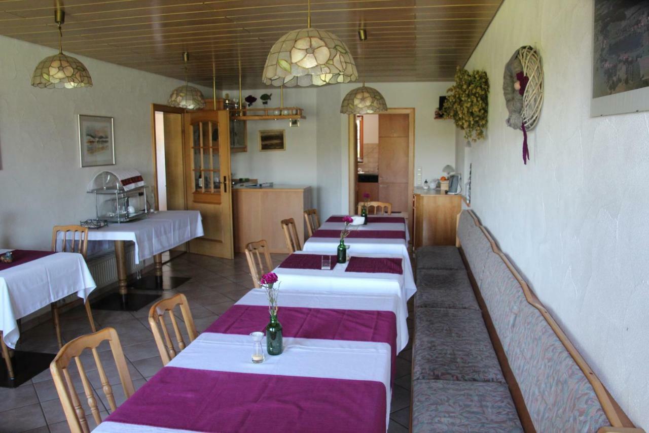 Gaestehaus Am Muttelsee Hotel Tettnang Buitenkant foto