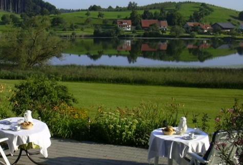 Gaestehaus Am Muttelsee Hotel Tettnang Buitenkant foto